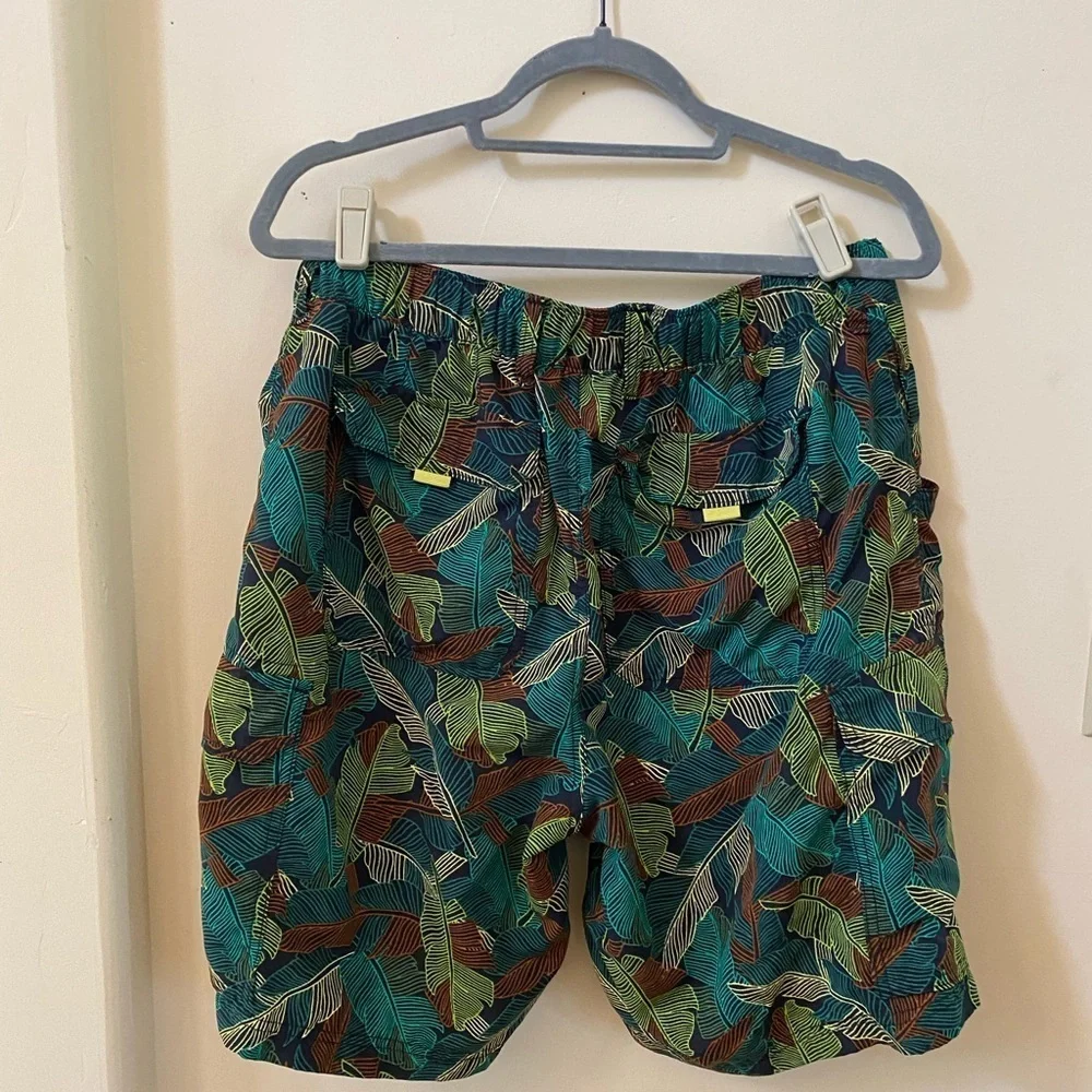 LANDS END MENS 9” SWIM TRUNKS TROPICAL LEAF PRINT NO LINER SIZE L